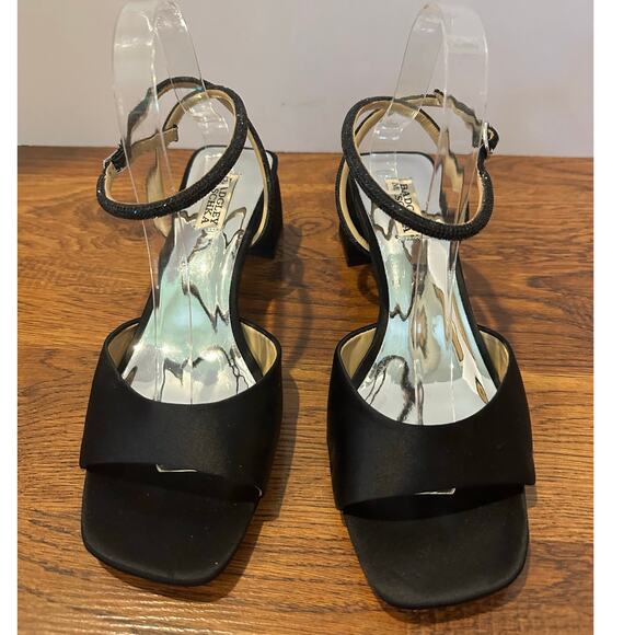 Badgley Mischka Infinity Embellished Mid Block Heel Sandals Black Satin Sz 9.5 - Picture 3 of 9